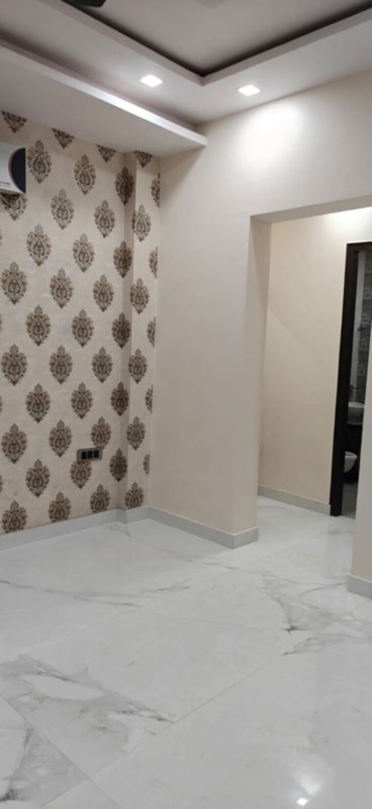 Room, bptp-park-central 3 Bedroom 2200 Sq.Ft. Builder Floor In Sector 85 Faridabad 10487563
