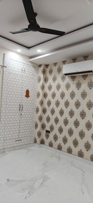 Bathroom in 3 BHK Builder Floor at BPTP Park Central, Sector 85 – for Rent