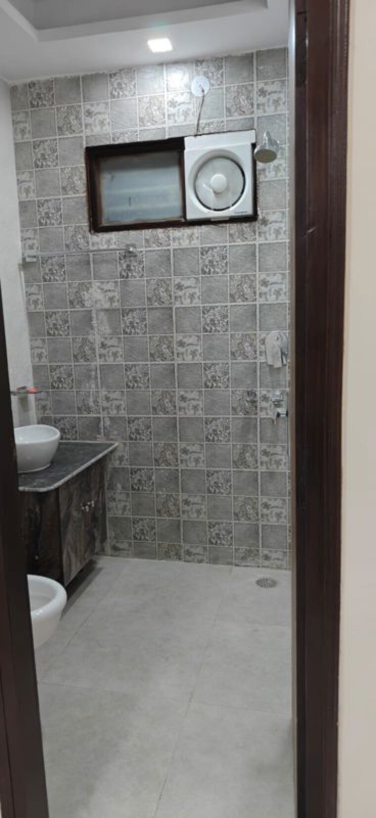 Bathroom, bptp-park-central 3 Bedroom 2200 Sq.Ft. Builder Floor In Sector 85 Faridabad 10487563