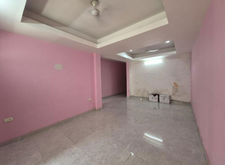 Room, sector 51 2 Bedroom 120 Sq.Mt. Independent House In Sector 51 Noida 10487574
