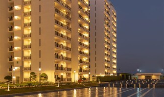 3 BHK 1789 Sq.Ft. Apartment in Central Park Flower Valley Aqua Front Towers