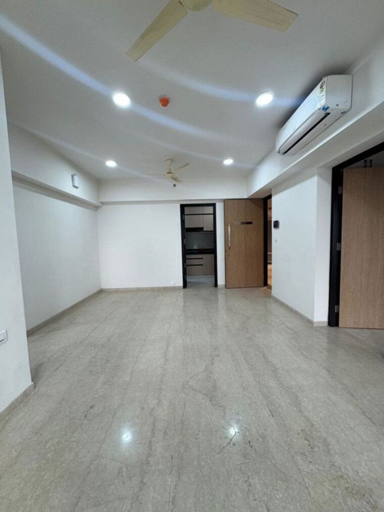Room, lodha-new-cuffe-parade-dioro-and-elisium 3 Bedroom 1200 Sq.Ft. Apartment In Wadala Mumbai 10487704