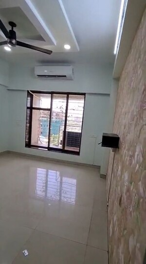 Bedroom in 2 BHK Apartment at RNA Continental, Chembur – for Rent