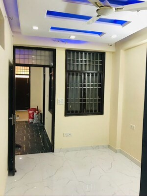 2 BHK Builder Floor For Rent in Chattarpur