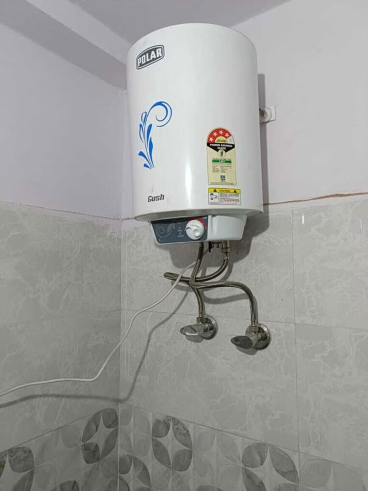 Bathroom, islampur Pg For Boys & Girls In Islampur 10487687