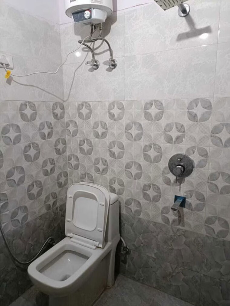 Bathroom, islampur Pg For Boys & Girls In Islampur 10487687