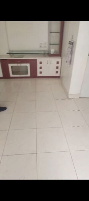 Bathroom in 2 BHK Apartment at Parshwanath Nagar – for Rent