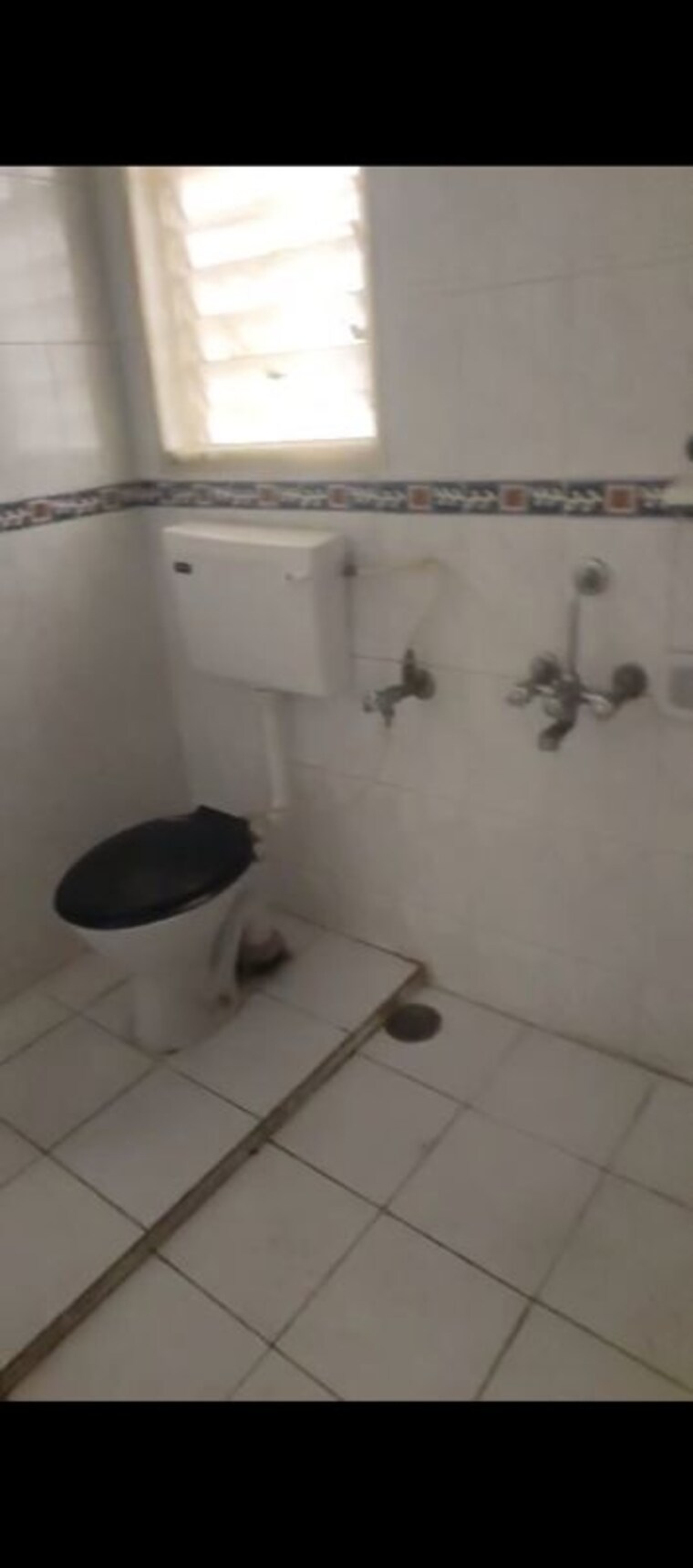 Bathroom, parshwanath nagar 2 Bedroom 800 Sq.Ft. Apartment In Parshwanath Nagar Pune 10487736