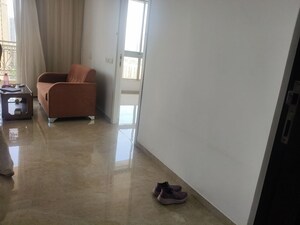 Room in 1 BHK Apartment at Hiranandani Lavinia, Ghodbunder Road – for Rent