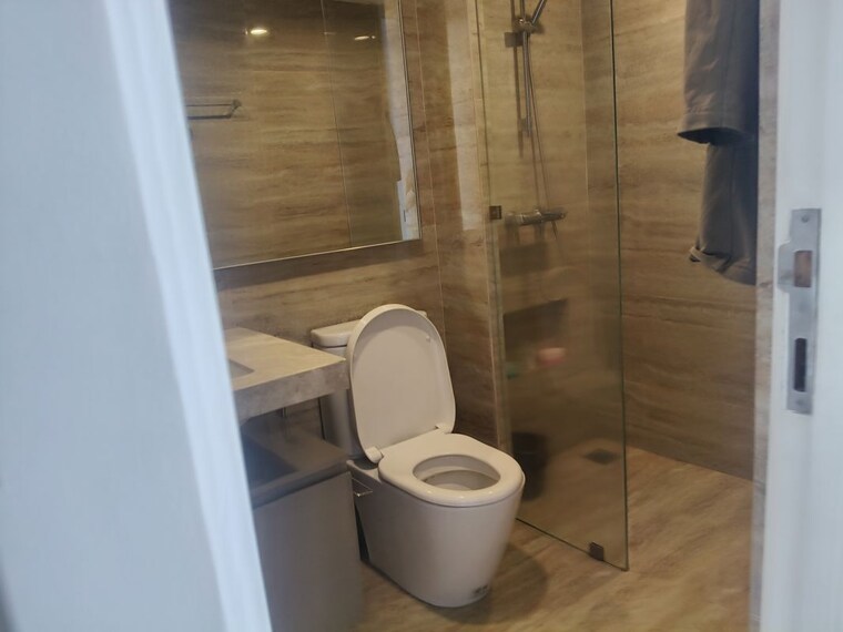 Bathroom, hiranandani-lavinia 1 Bedroom 450 Sq.Ft. Apartment In Ghodbunder Road Thane 10487739