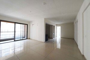 Room in 3 BHK Apartment at Vaishnodevi Circle – for Sale