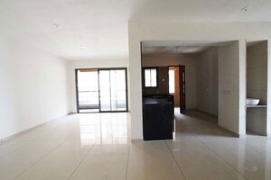 Room in 3 BHK Apartment at Vaishnodevi Circle – for Sale