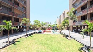 3 BHK Apartment – Garden View at Vaishnodevi Circle - for Sale