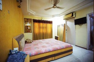 Bedroom in 3 BHK Apartment at Satellite – for Sale