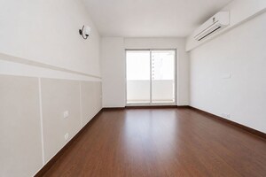 Room in 3 BHK Apartment at Bestech Park View Altura, Sector 79 – for Sale