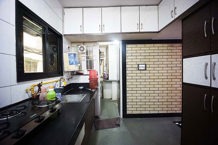 Kitchen, ghatlodia 3 Bedroom 200 Sq.Yd. Apartment In Ghatlodia Ahmedabad 10487126