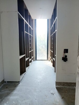 Building Lobby in 2 BHK Builder Floor at Sector 40 – for Rent