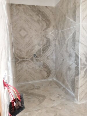 Bathroom in 2 BHK Builder Floor at Sector 40 – for Rent