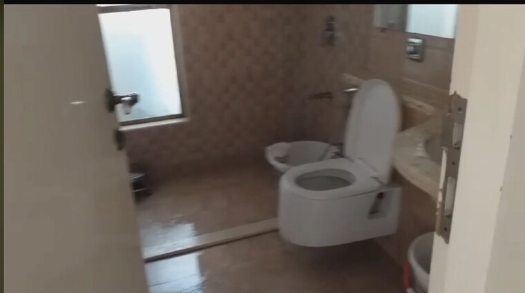 Bathroom, paradise-sai-solitaire 3 Bedroom 1810 Sq.Ft. Apartment In Kharghar Navi Mumbai 10487797