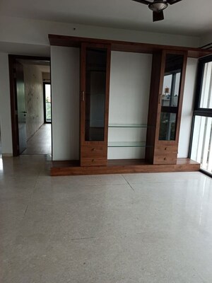 Room in 3 BHK Apartment at Pramuk MM Meridian, Jayanagar – for Sale