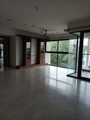Room in 3 BHK Apartment at Pramuk MM Meridian, Jayanagar – for Sale