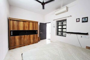 Room in 3 BHK Independent House at Chandkheda – for Sale