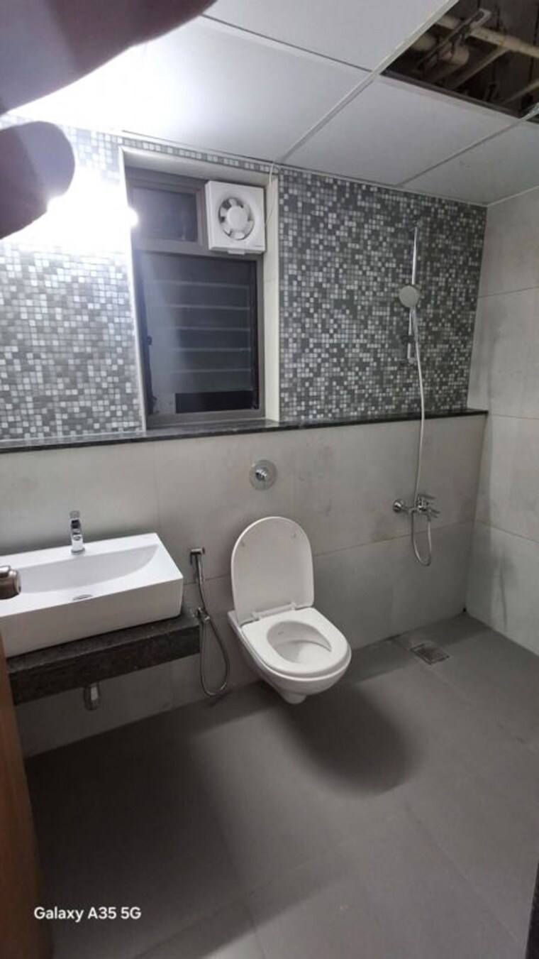 Bathroom, arvind-bel-air 2 Bedroom 1100 Sq.Ft. Apartment In Yelahanka Bangalore 10487802