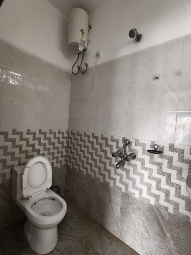 Bathroom, bm-residency-kondapur 2 Bedroom 1200 Sq.Ft. Apartment In Kondapur Hyderabad 10487811