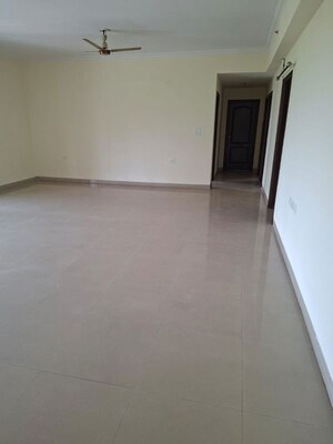Room in 3 BHK Apartment at ATS Golf Meadows Lifestyle, Central Derabassi – for Rent