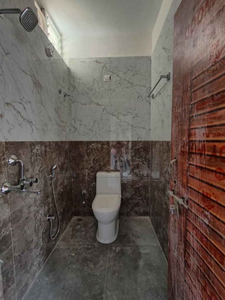 Bathroom, arundathi-nilayam-gachibowli 1 RK 680 Sq.Ft. Apartment In Gachibowli Hyderabad 10487837