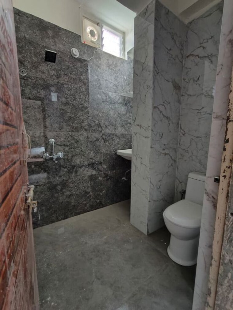Bathroom, arundathi-nilayam-gachibowli 1 RK 680 Sq.Ft. Apartment In Gachibowli Hyderabad 10487837