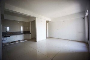 Room in 3 BHK Apartment at Nikol – for Sale