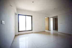 Room in 3 BHK Apartment at Nikol – for Sale