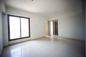 Room in 3 BHK Apartment at Nikol – for Sale