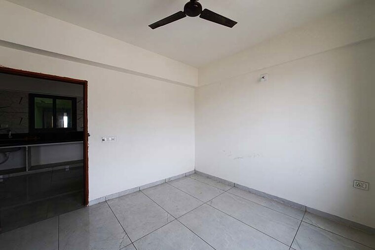 Room, raysan 2 Bedroom 163 Sq.Yd. Apartment In Raysan Gandhinagar 10486935