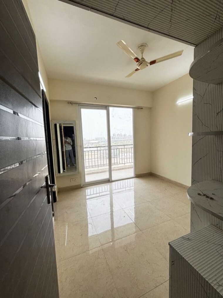 Room, signature-global-the-millennia 2 Bedroom 920 Sq.Ft. Apartment In Sector 37d Gurgaon 10487845