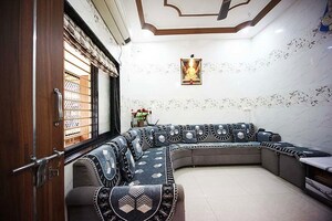 Team Area in 6 BHK Independent House at Isanpur – for Sale