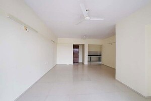 Room in 3 BHK Apartment at Gota – for Sale