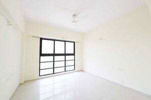 Room in 3 BHK Apartment at Gota – for Sale
