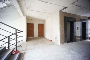Room in 3 BHK Apartment at Narol – for Sale