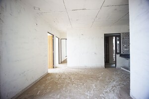 Room in 3 BHK Apartment at Narol – for Sale