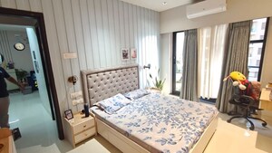 Bedroom in 2 BHK Apartment at Swapnalok Towers, Malad East – for Rent