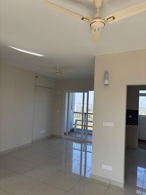 Room in 2 BHK Apartment at Bhartiya City Nikoo Homes 4, Thanisandra Main Road – for Rent