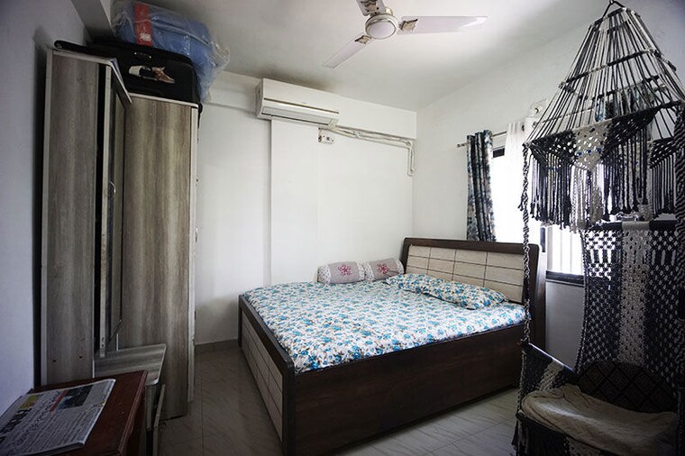 Bedroom, bodakdev 2 Bedroom 90 Sq.Yd. Apartment In Bodakdev Ahmedabad 10486658