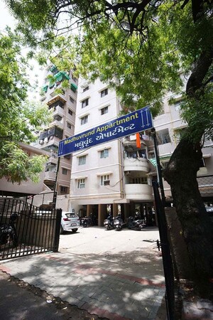 2 BHK Apartment For Sale in Bodakdev