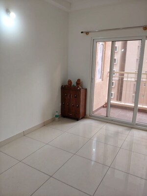 Room in 2 BHK Apartment at Prestige Finsbury Park Hyde, Bagaluru – for Rent