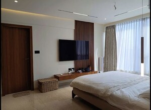 Bedroom in 2 BHK Apartment at Oberoi Maxima, Andheri East – for Rent