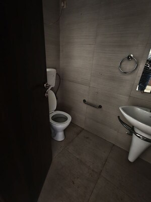 Bathroom in 4 BHK Apartment at Lokhandwala Infrastructure Whispering Palms XXclus, Kandivali East – for Rent