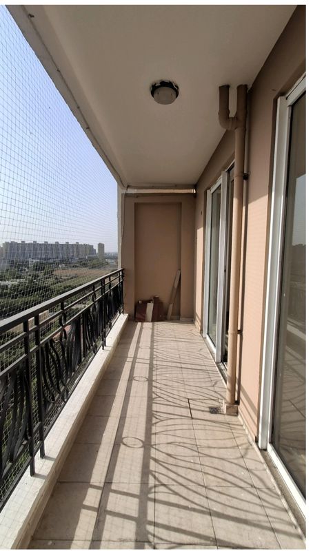 3.5 BHK + Servant Room 1930 Sq.Ft. Apartment in DLF New Town Heights III