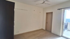 Room in 3.5 BHK Apartment at DLF New Town Heights III, Sector 91 – for Rent
